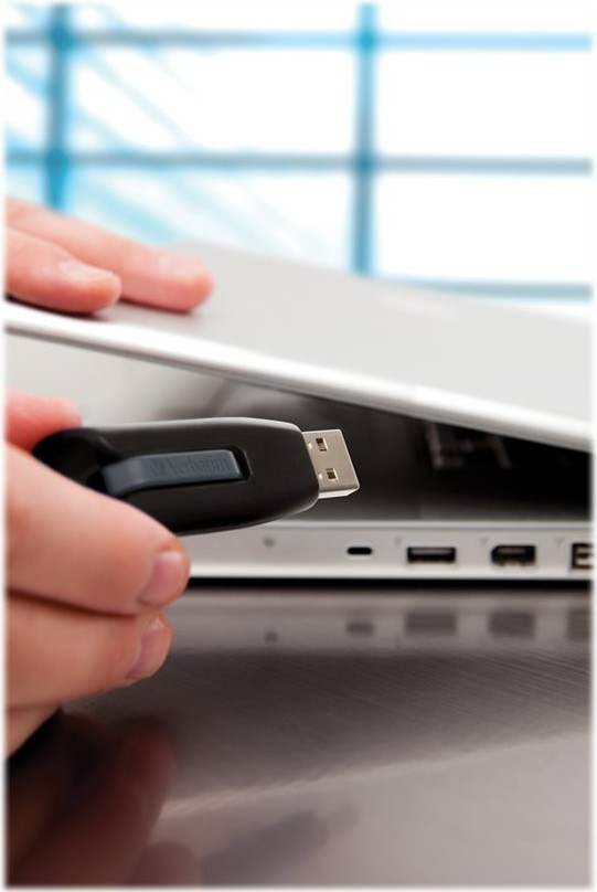 USB 3.0 Store ´N´ Go SuperSpeed V3 64GB, Black