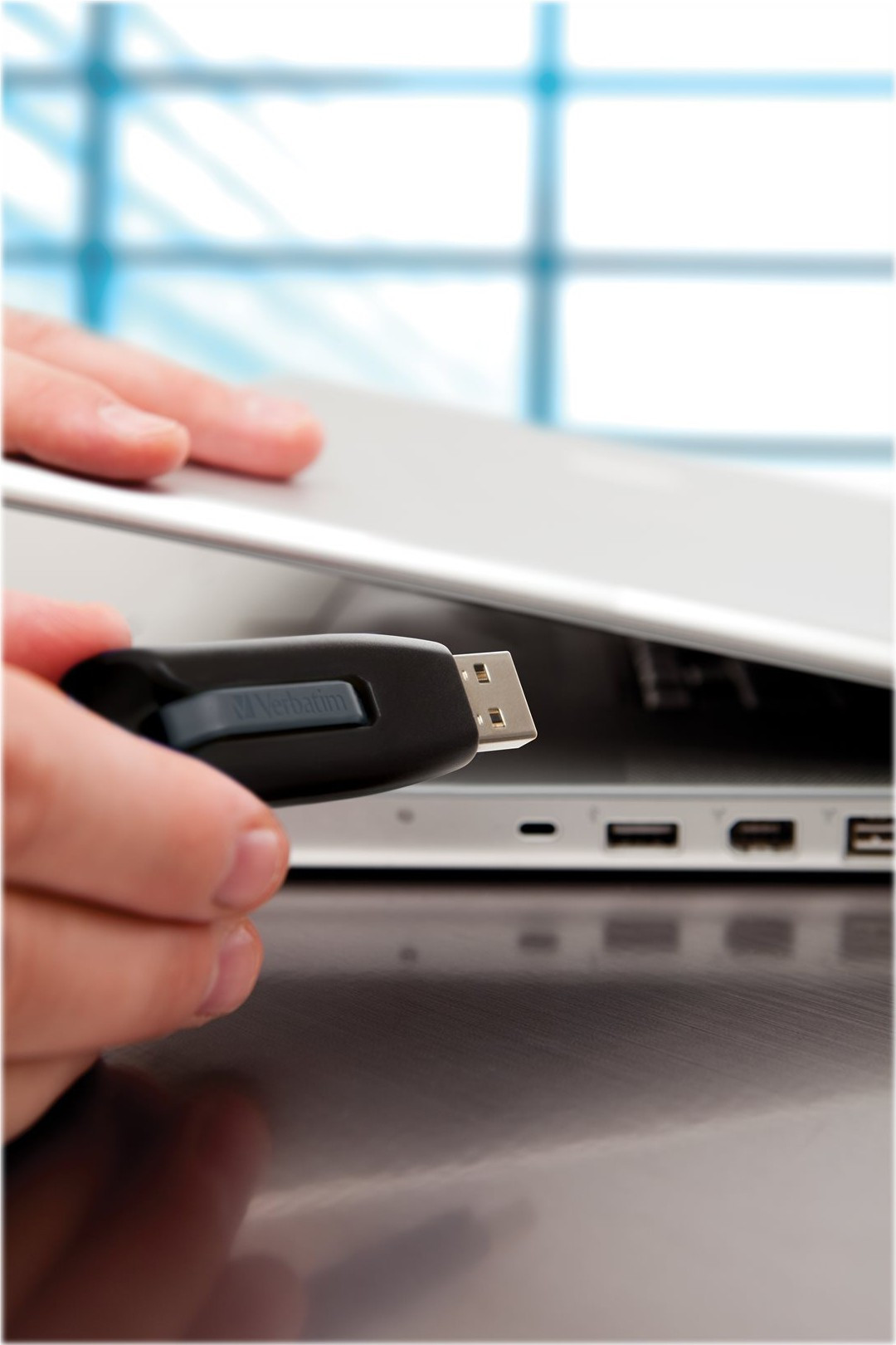 USB 3.0 Store ´N´ Go SuperSpeed V3 256GB, Black