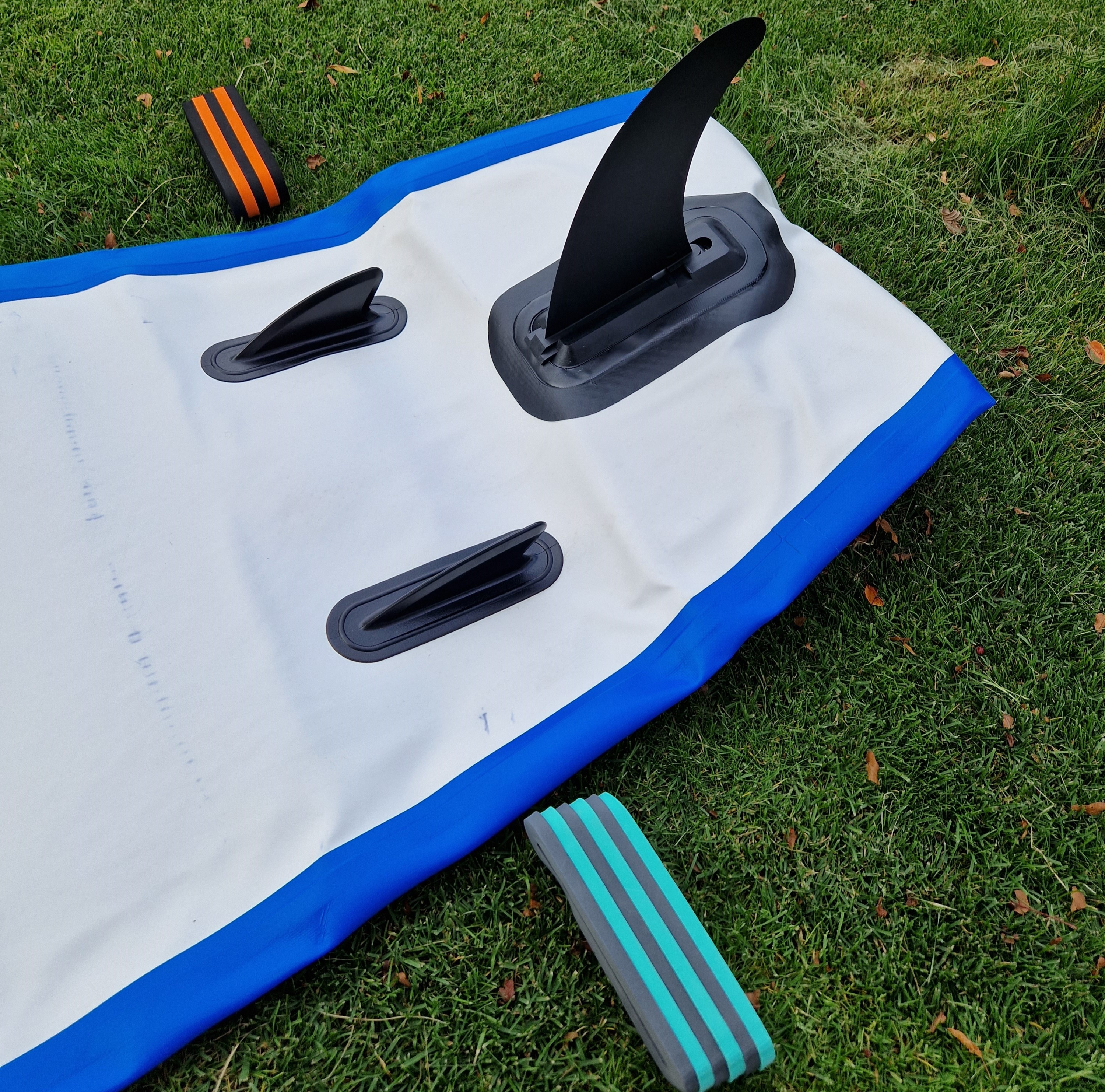 SUP-brett oppblåsbart 10.6' long and 31''width (323x78x15cm)