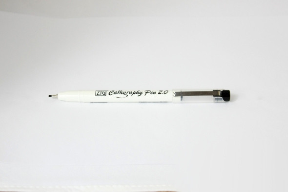 BildeZIG Kalligrafipenn 2mm sort