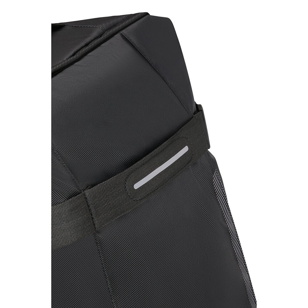 AMERICAN TOURISTER Urban Track Duffle/WH Medium Black