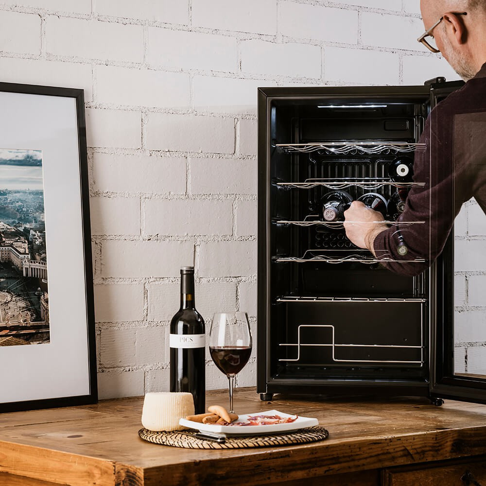 TAURUS Wine Cooler 24 Bottles