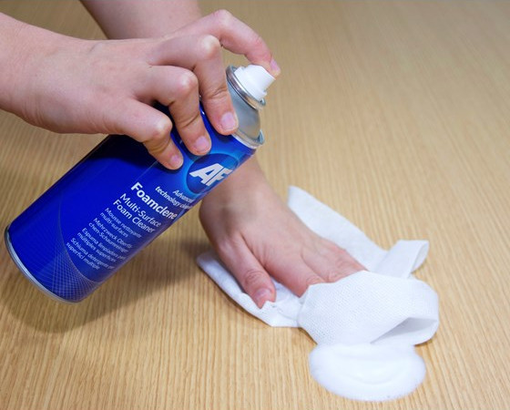 AF Rensesett Foamclene Spray