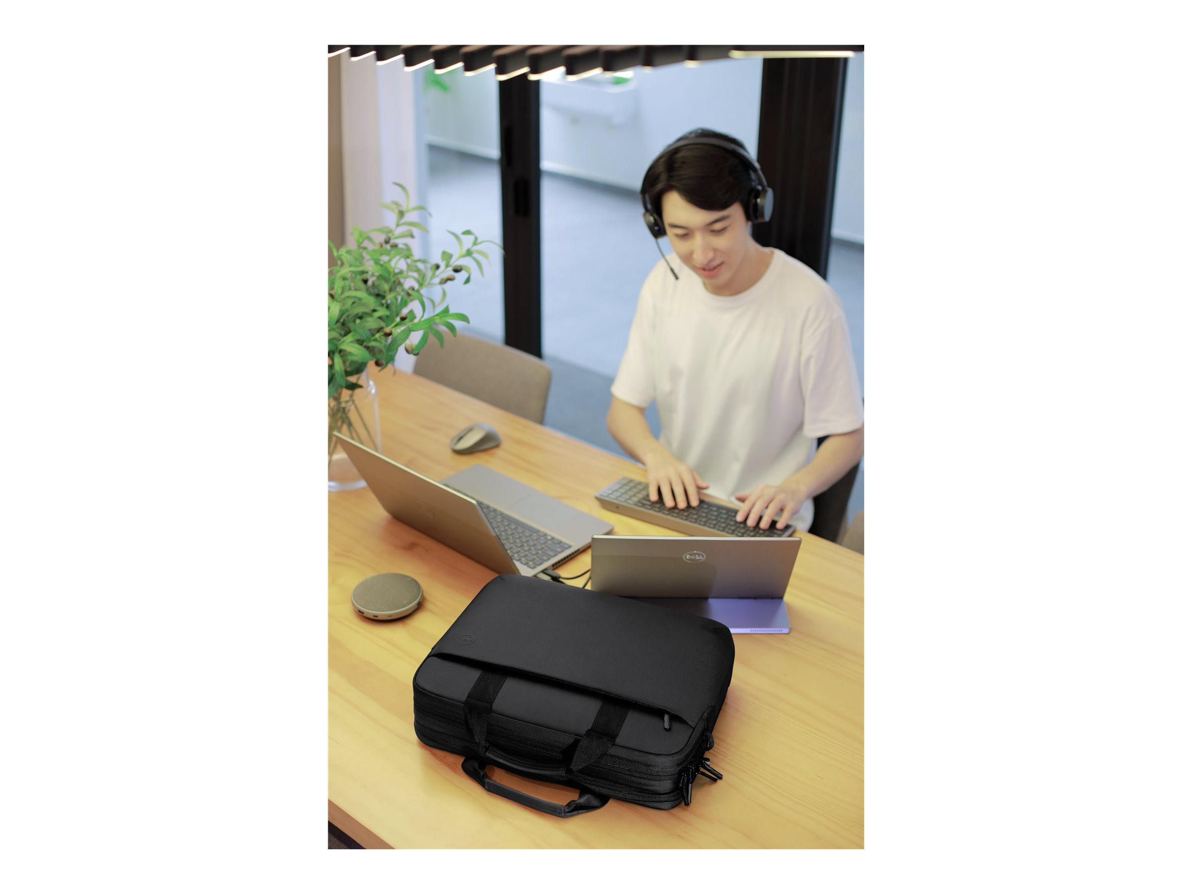 DELL Ecoloop Pro Briefcase CC5623