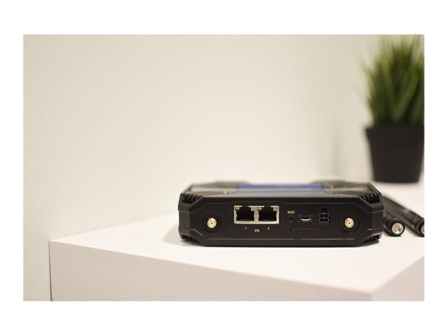 TELTONIKA 4G ROUTER FOR HOME USER TCR100
