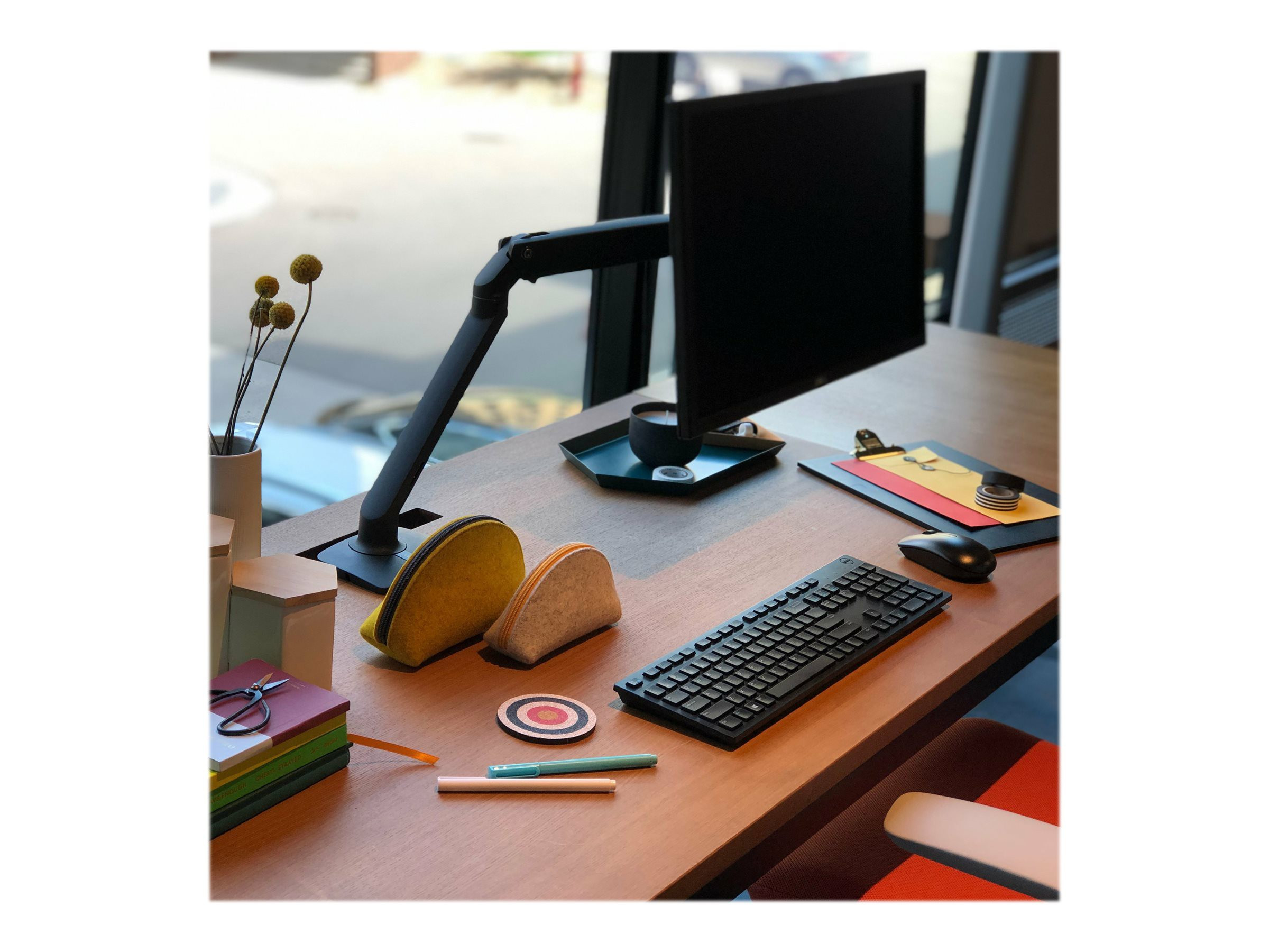 ERGOTRON MXV monitor arm table mount