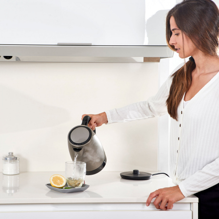 BLACK+DECKER Kettle 1,7L Brushed 2200W