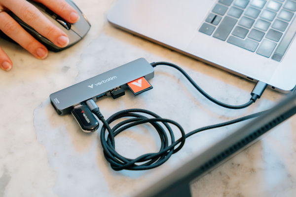 VERBATIM Plectra USB-C Flash Drive Black 64GB