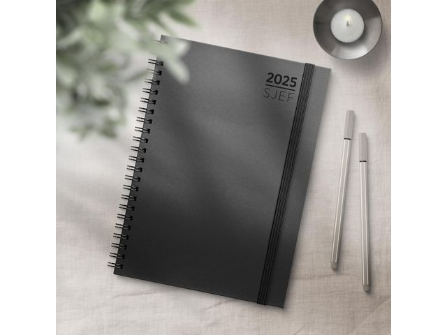BildeSjefskalender Grieg A5 Spiral 2025 Sort