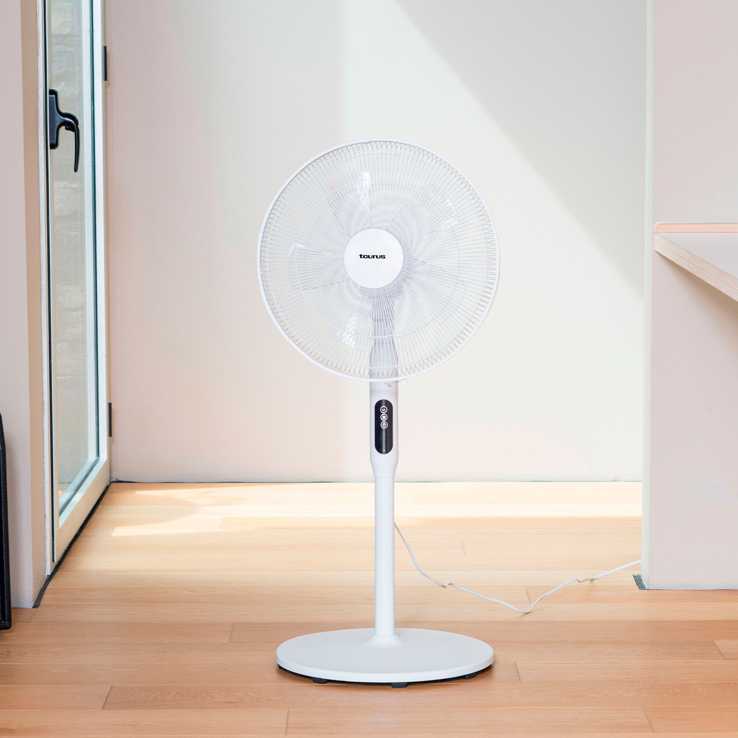 TAURUS Fan 40cm 3-In-1 Ice Brise White