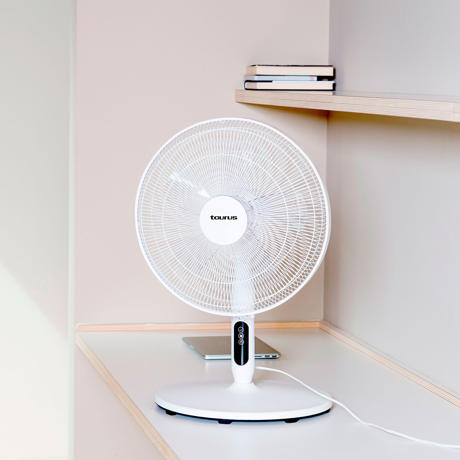 TAURUS Fan 40cm 3-In-1 Ice Brise White