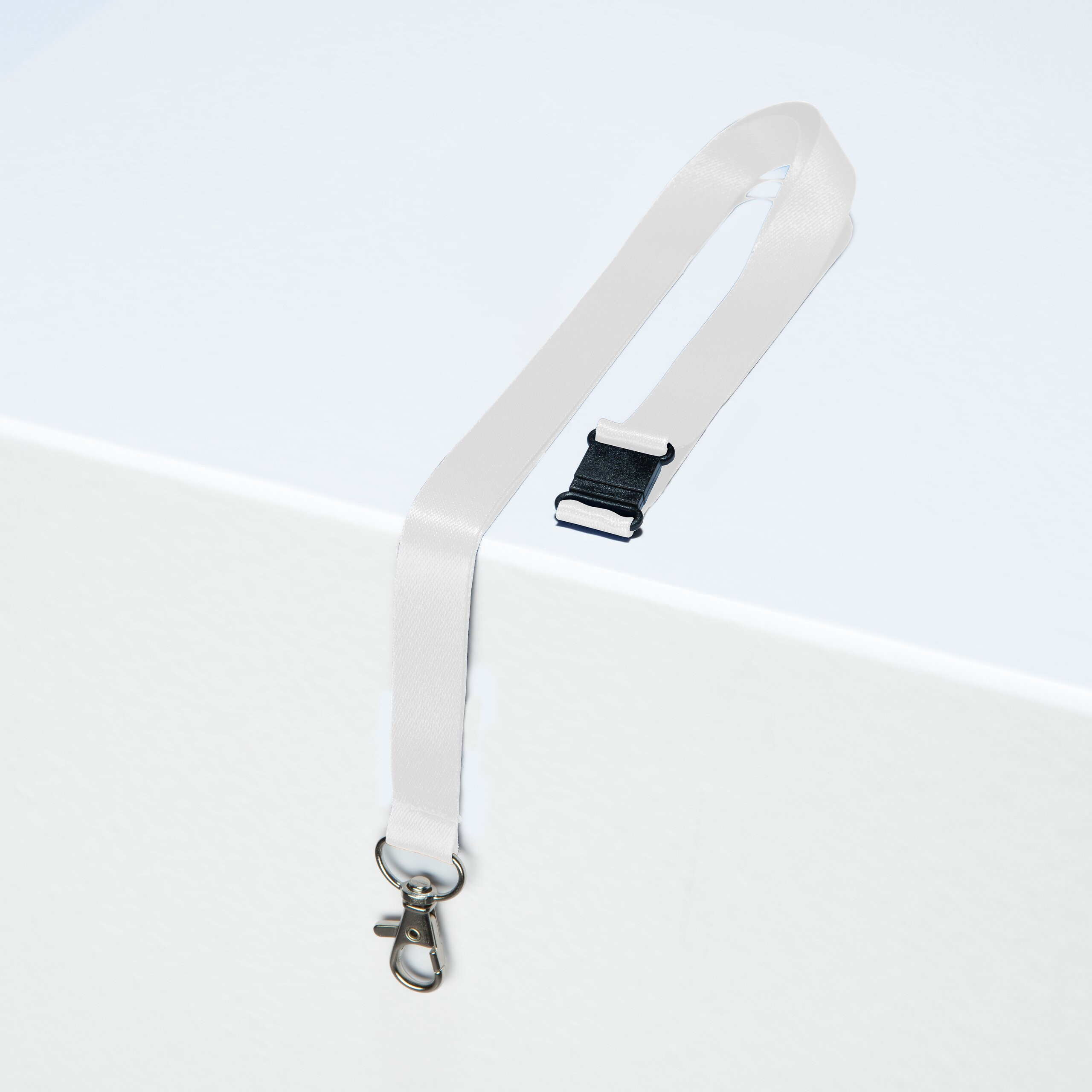 BildeAVERY 4842W Lanyard w/trigger clip recycled white (10)