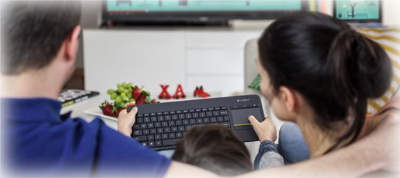LOGI K400 Plus Touch Keyboard black (DE)
