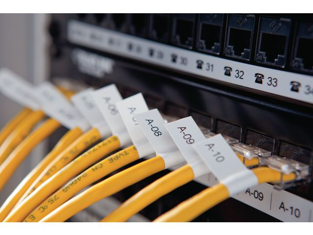 Dymo Teip Rhino 12mmx5,5m Permanent Polyester sort/hvit