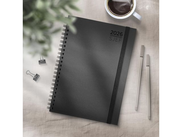 Sjefskalender Grieg A5 Spiral 2026 Sort