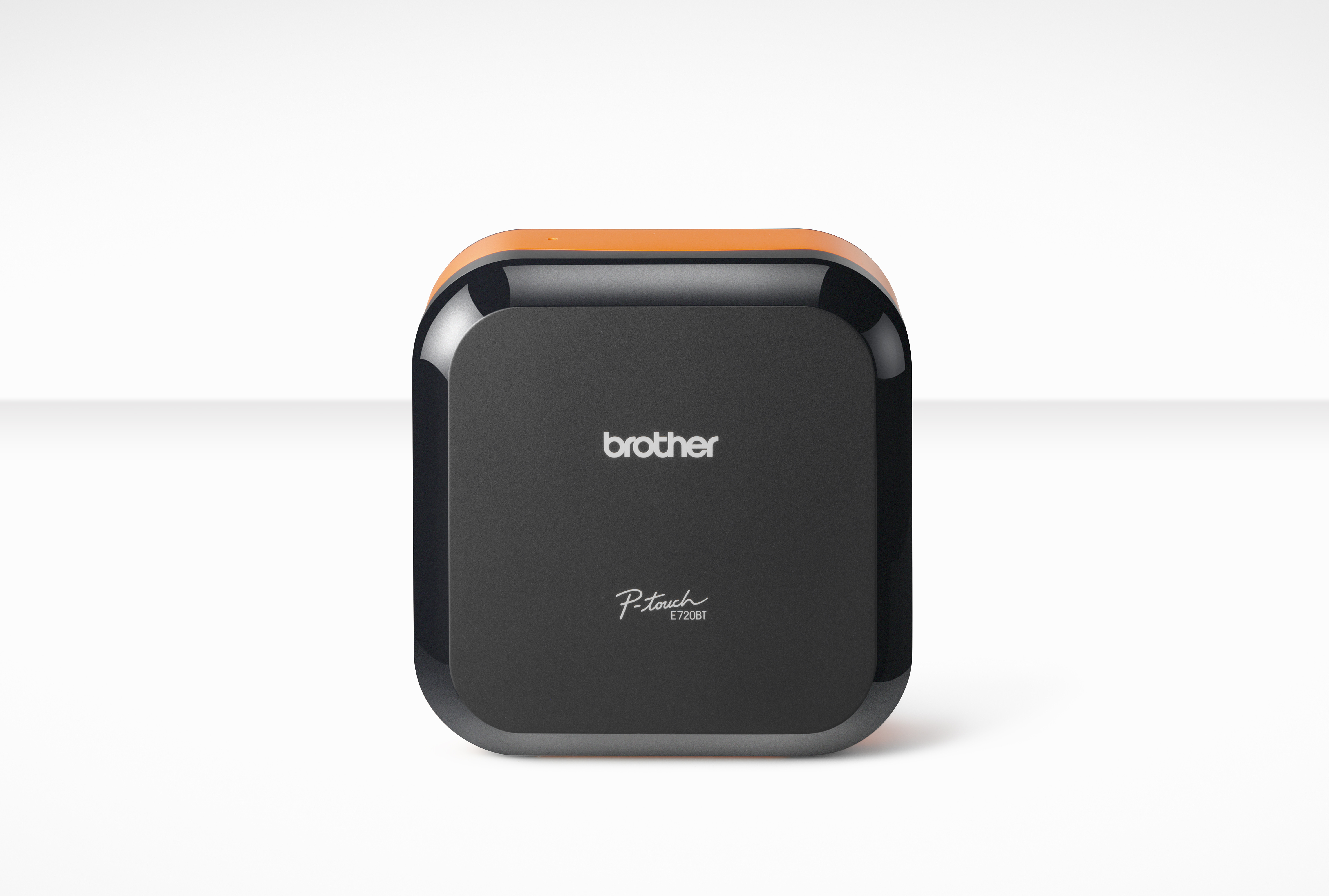 BROTHER PT-E720BT Mobile label printer USB/ BT 24 mm tape ma