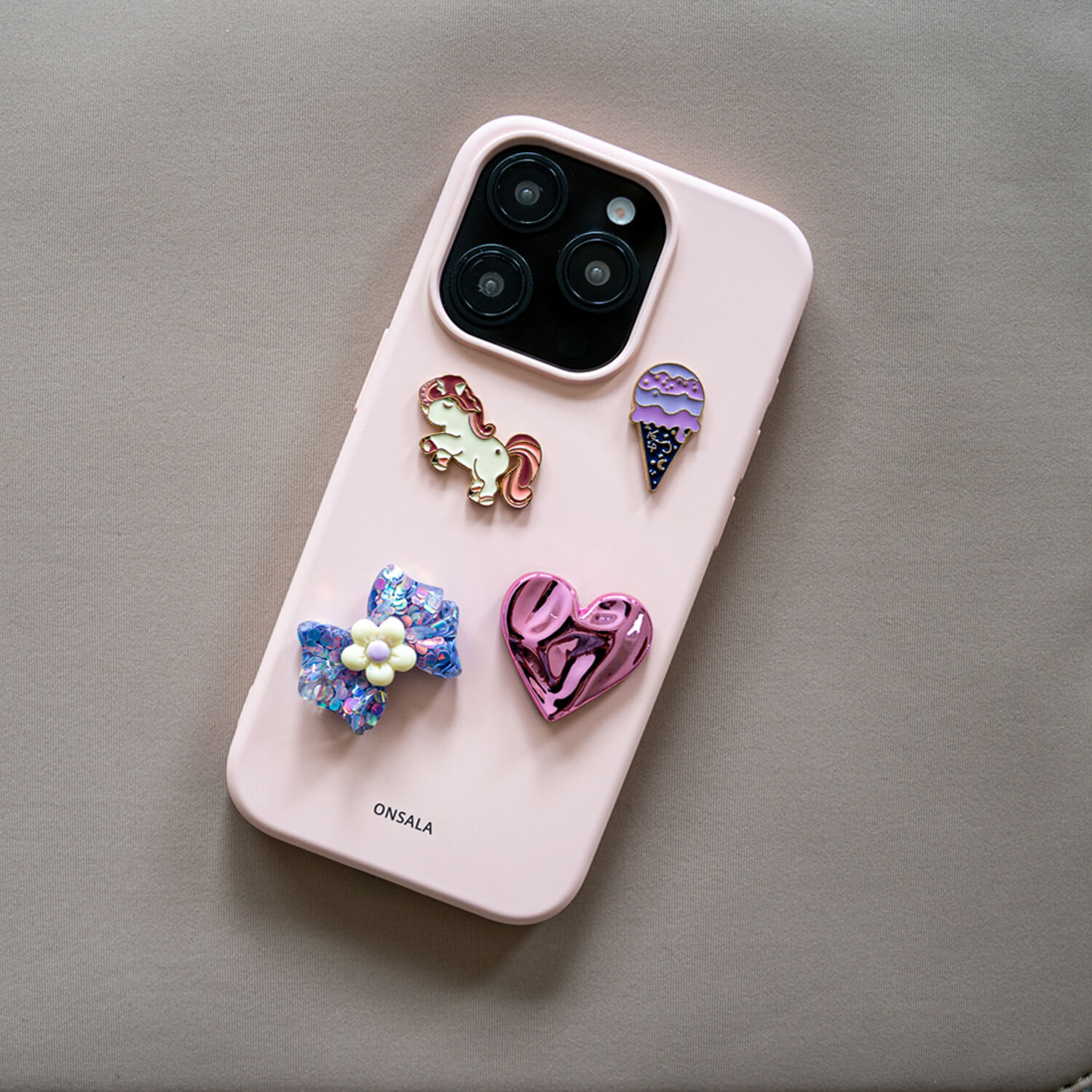 ONSALA Pimp your Phone Set.1 Metal and Plastic Charms 4pcs