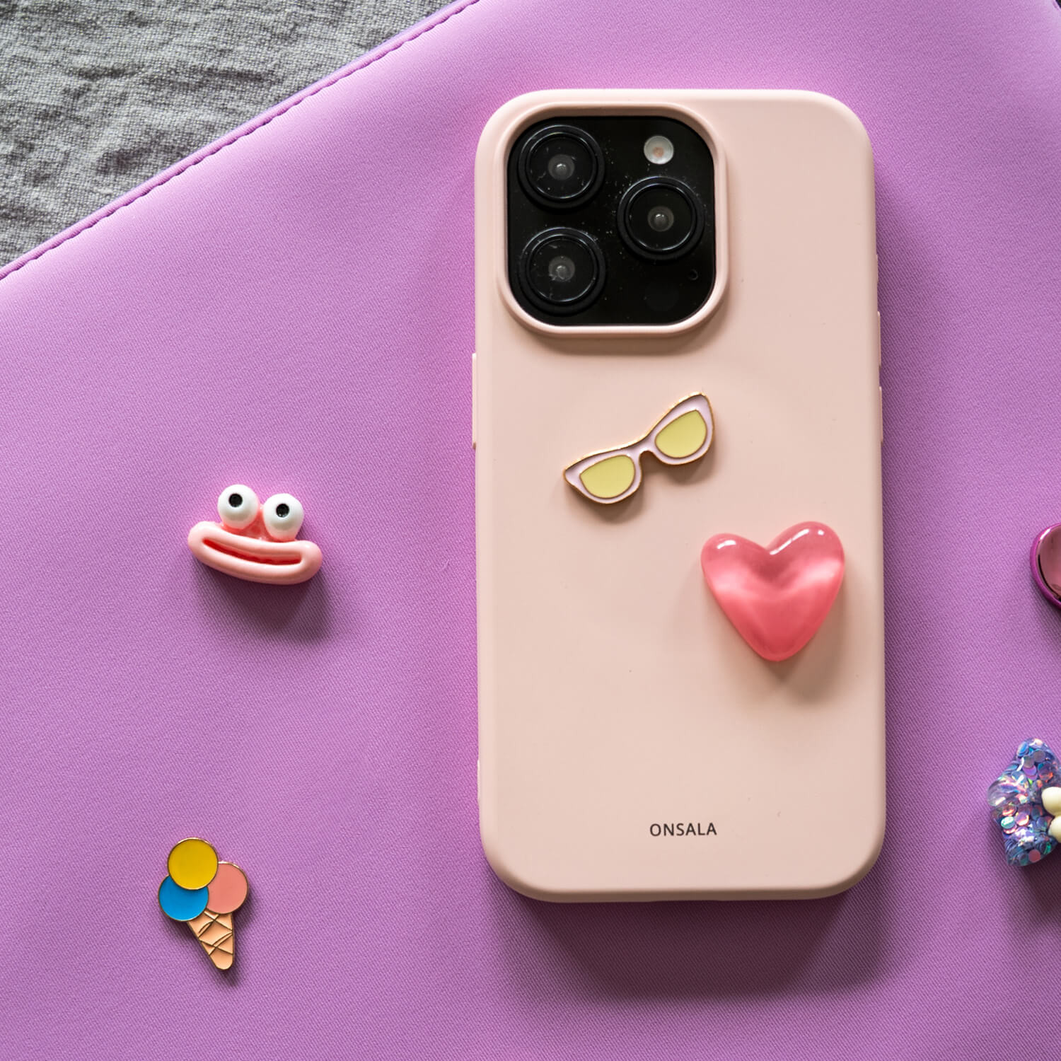 ONSALA Pimp your Phone Set.10 Metal and Plastic Charms 4pcs