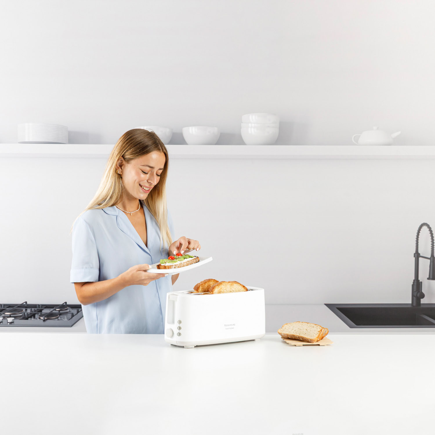 TAURUS Toaster Long Slot Toastissimo White