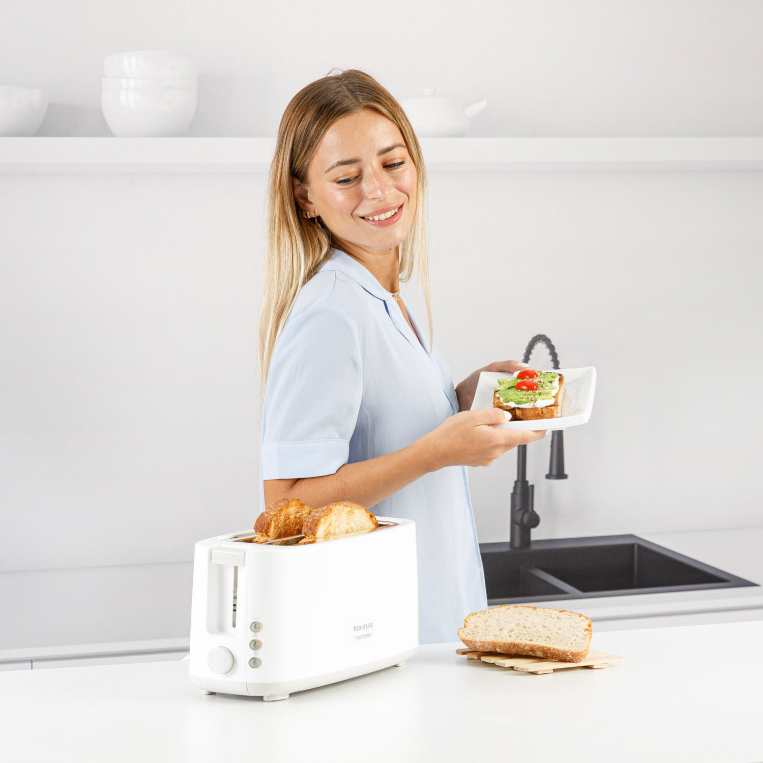 TAURUS Toaster Long Slot Toastissimo White