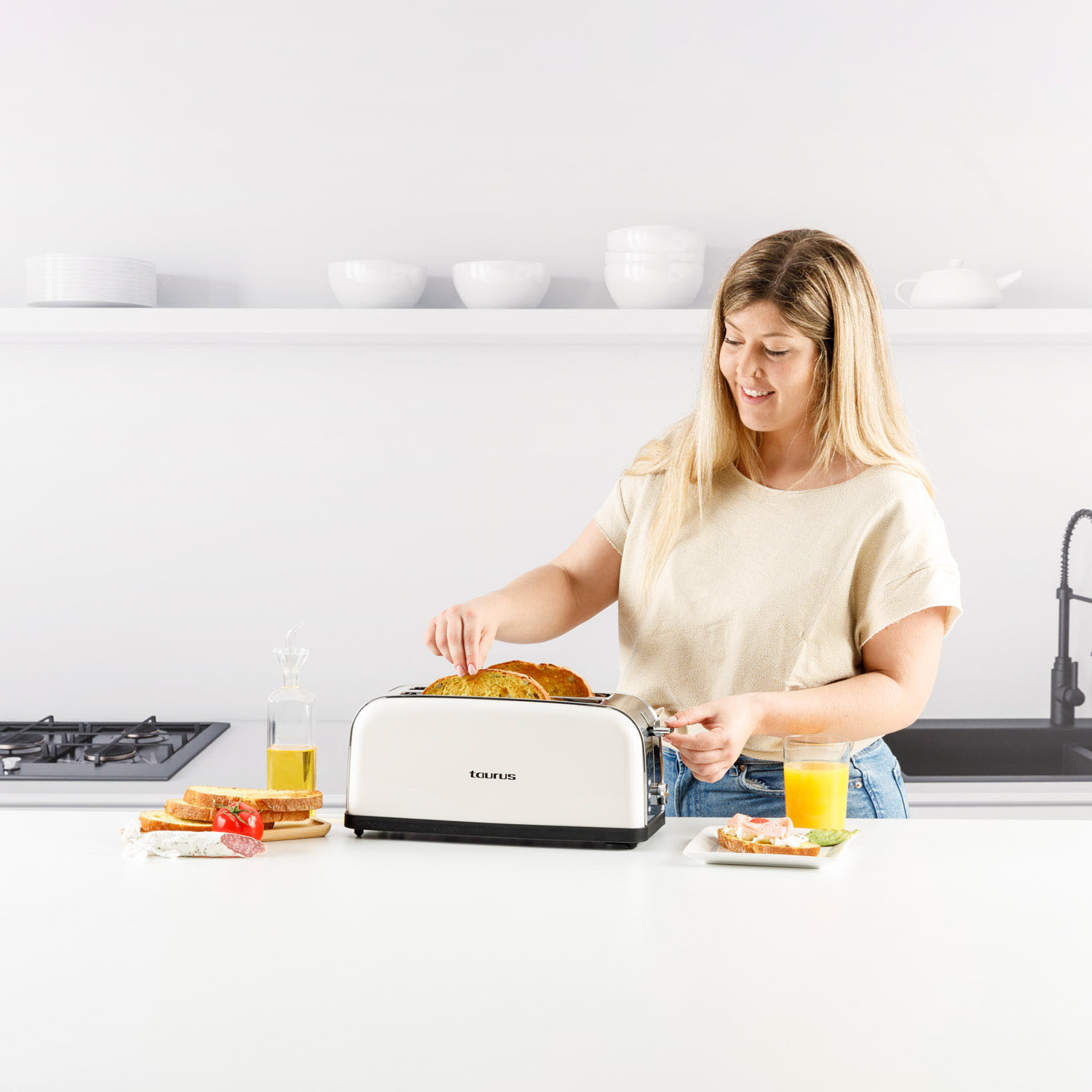 TAURUS Toaster Long Slot Vintage Cream