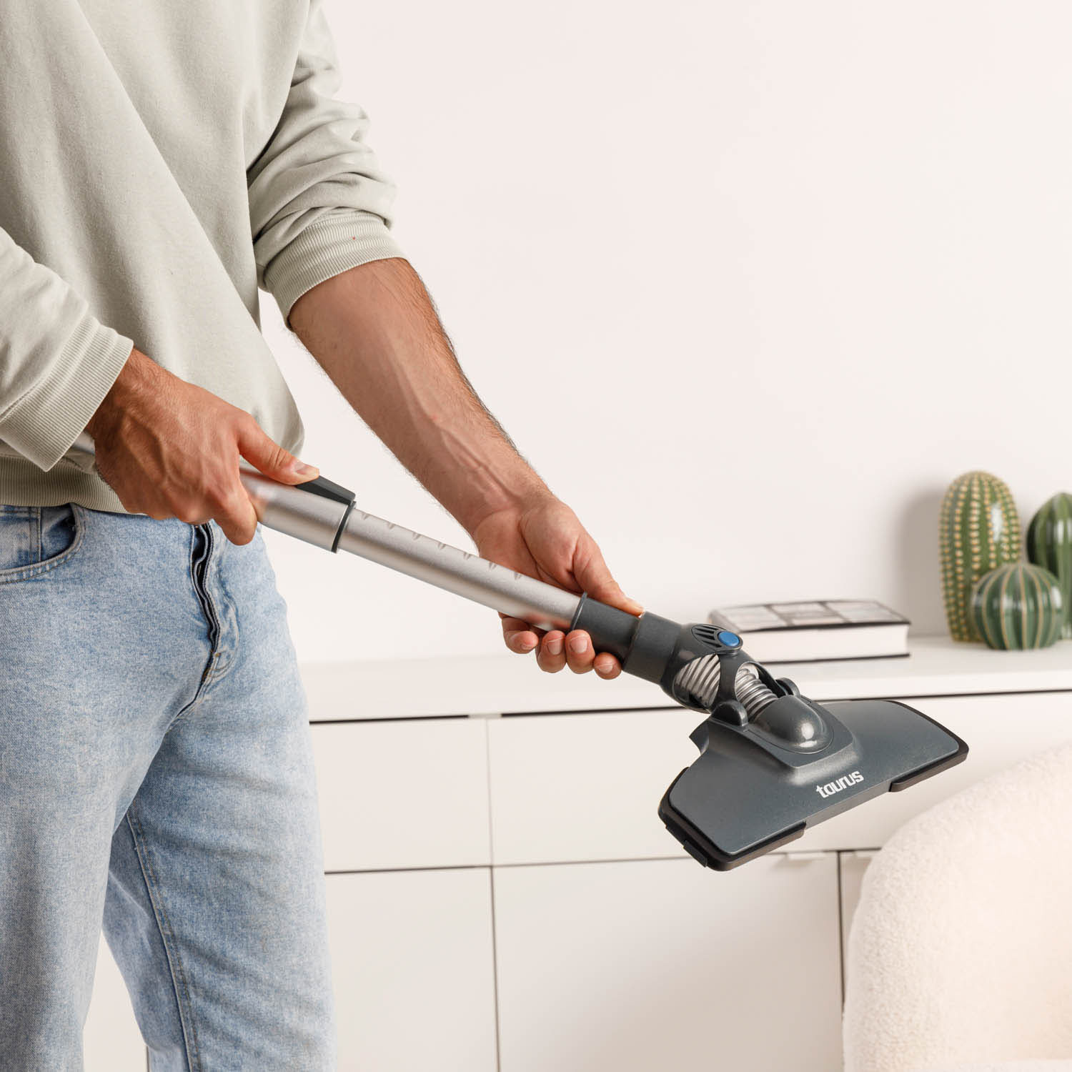 TAURUS Stick Vacuum Cleaner Corded Homeland Infinity