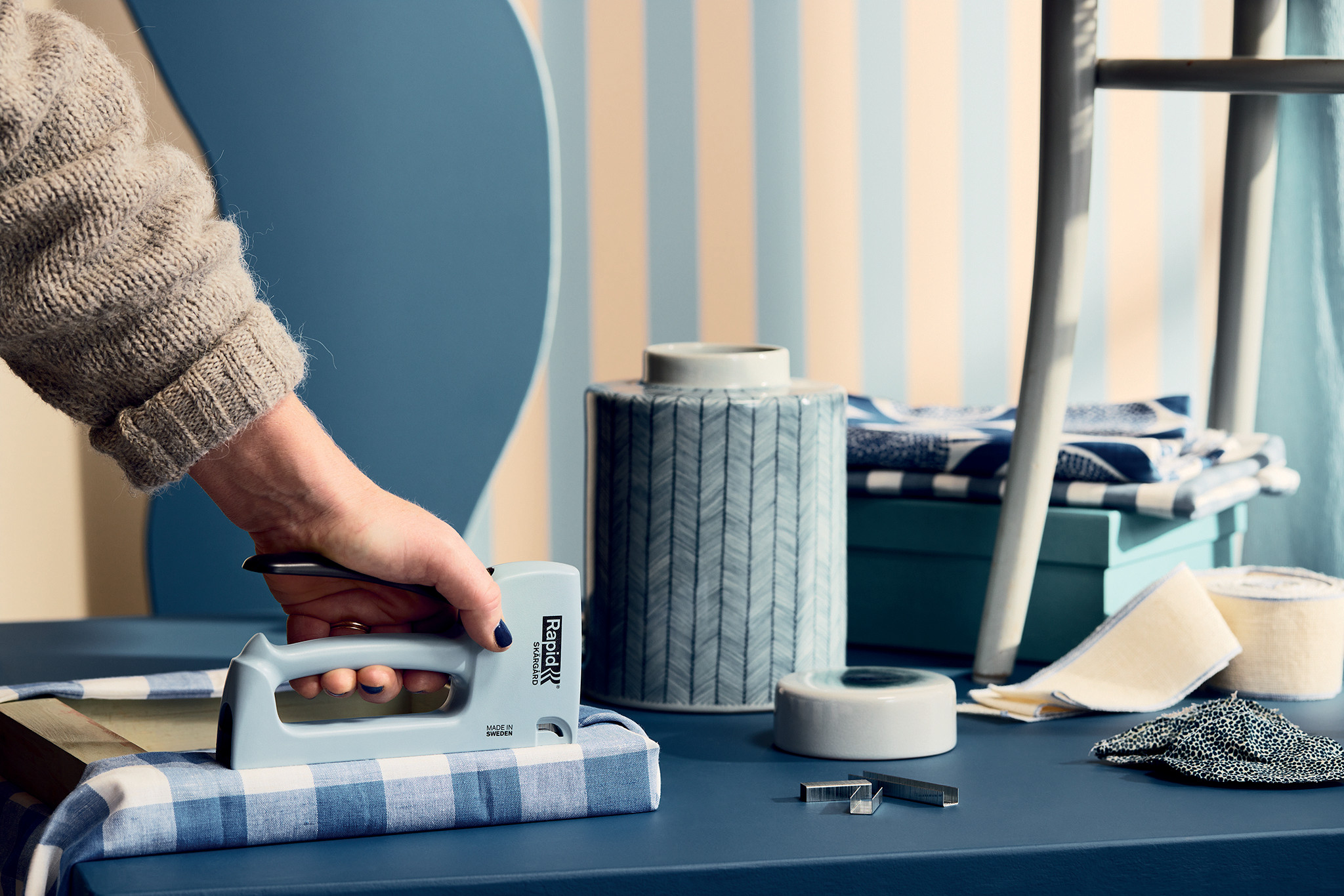 Rapid stapling gun R13 l.blue blister