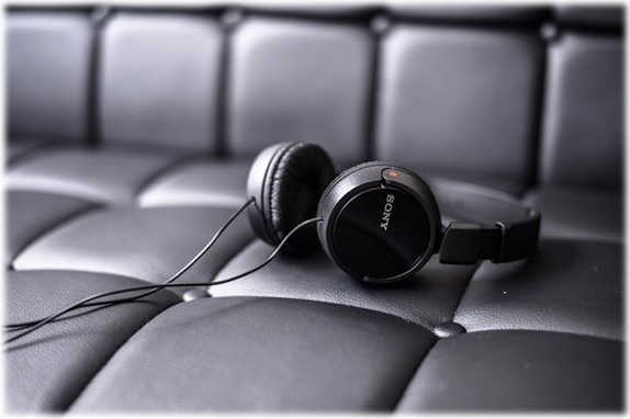 SONY MDRZX110APB.CE7 Headphone Black