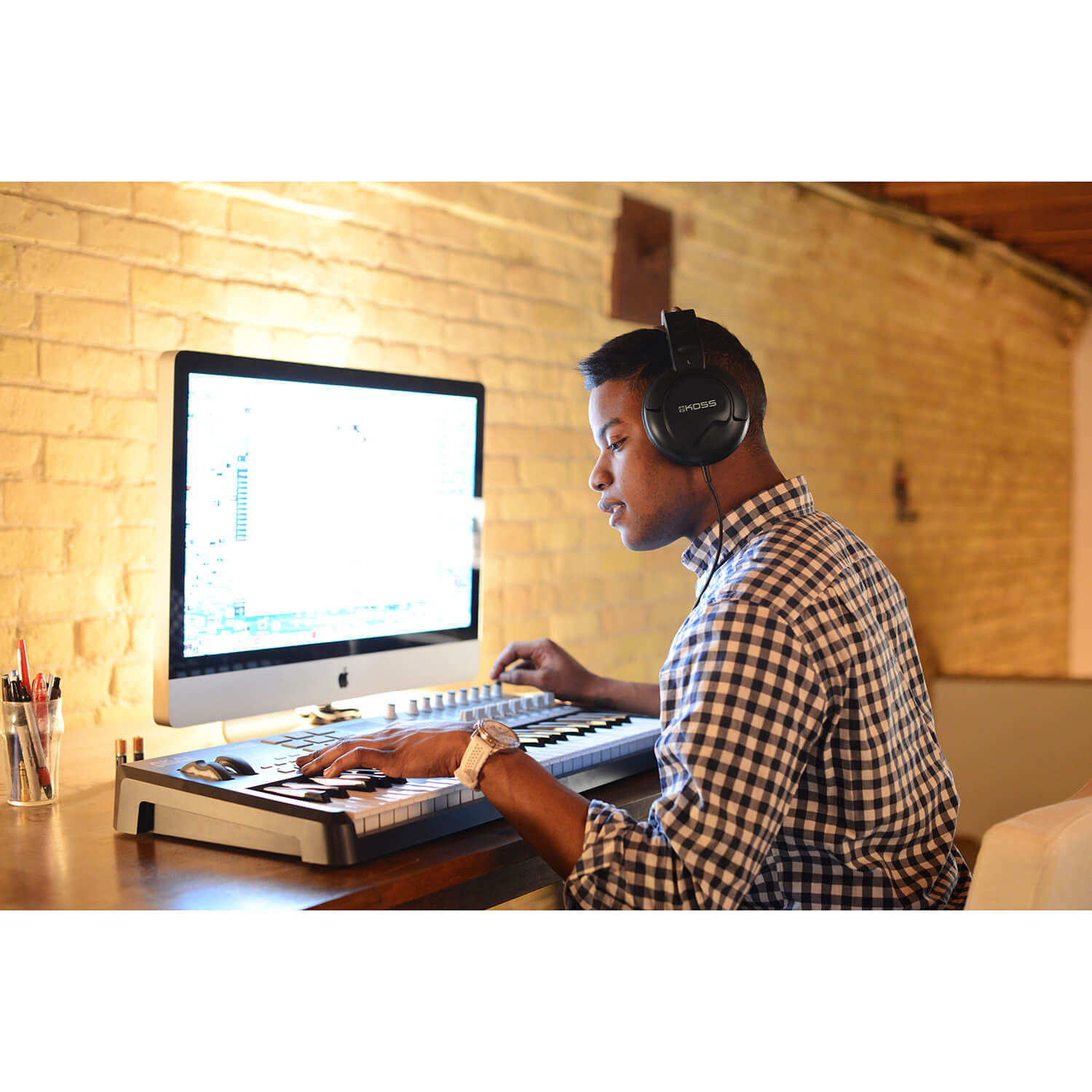 KOSS Headphone UR20 Wired Black