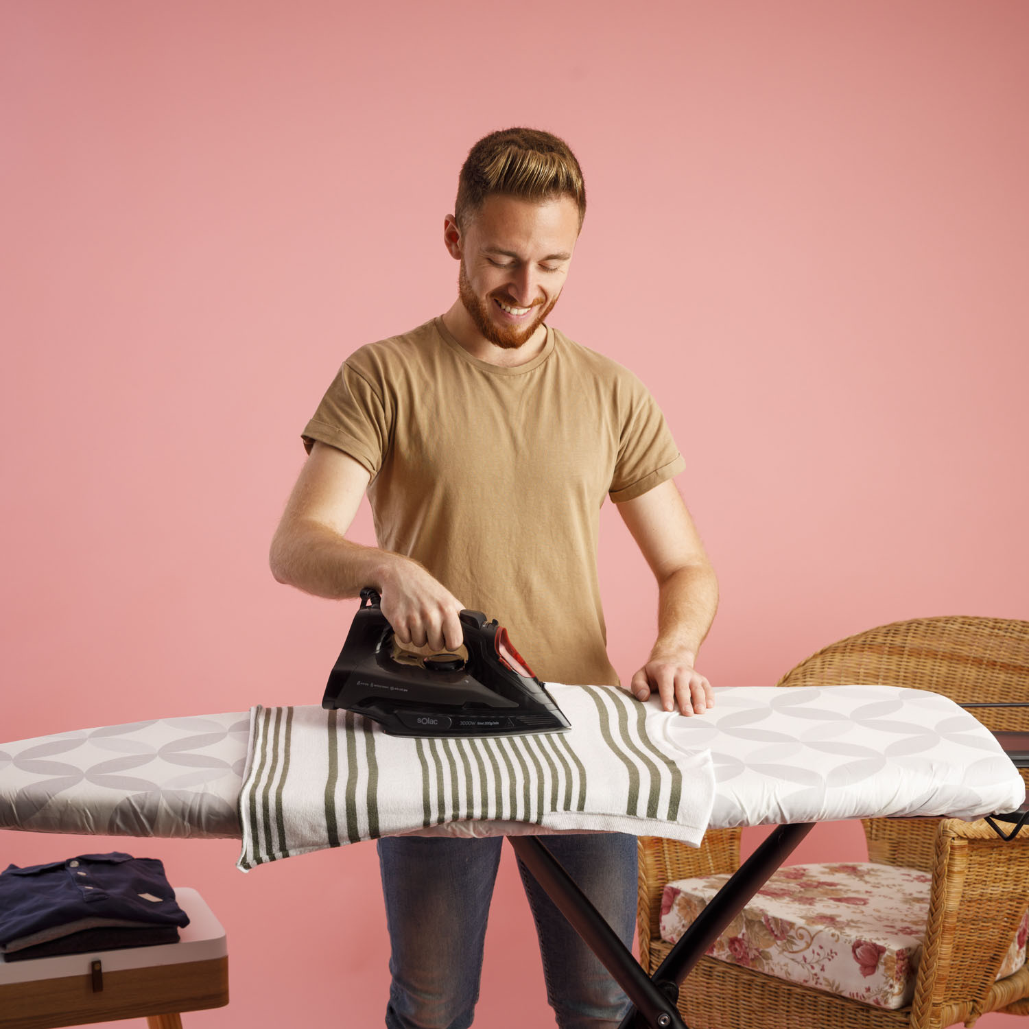 SOLAC Steam Iron PV2490 Black