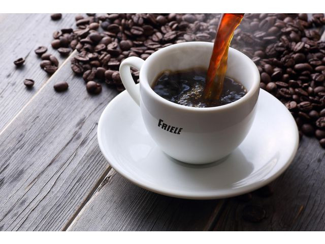 Kaffe Friele Hele Bønner 500G (12 poser)