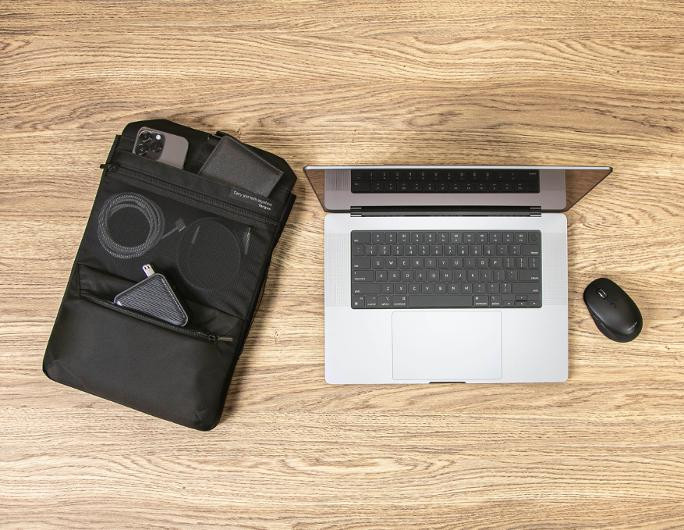 Pc-Ryggsekk 1 Work+ 15-16" Sort