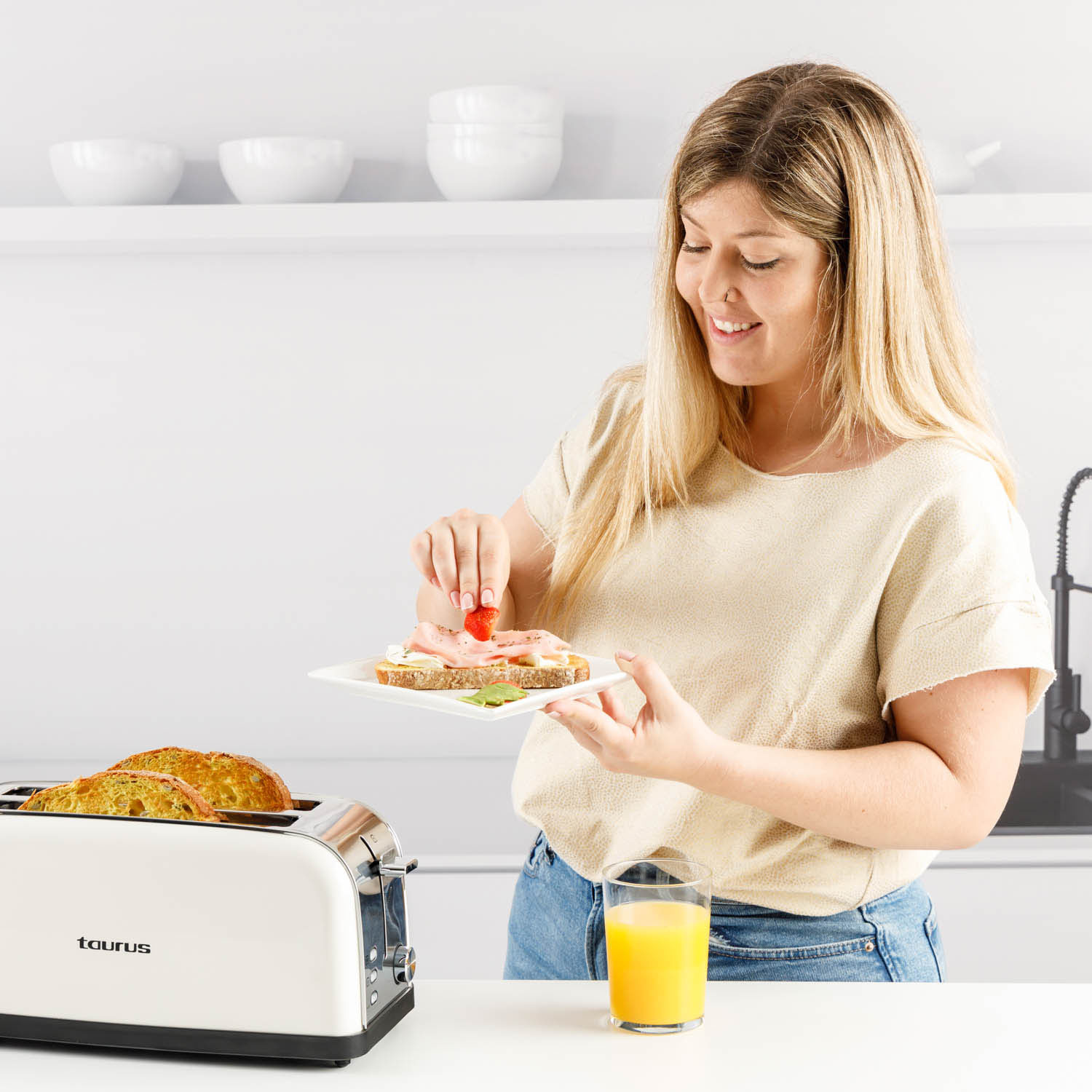 TAURUS Toaster Long Slot Vintage Cream