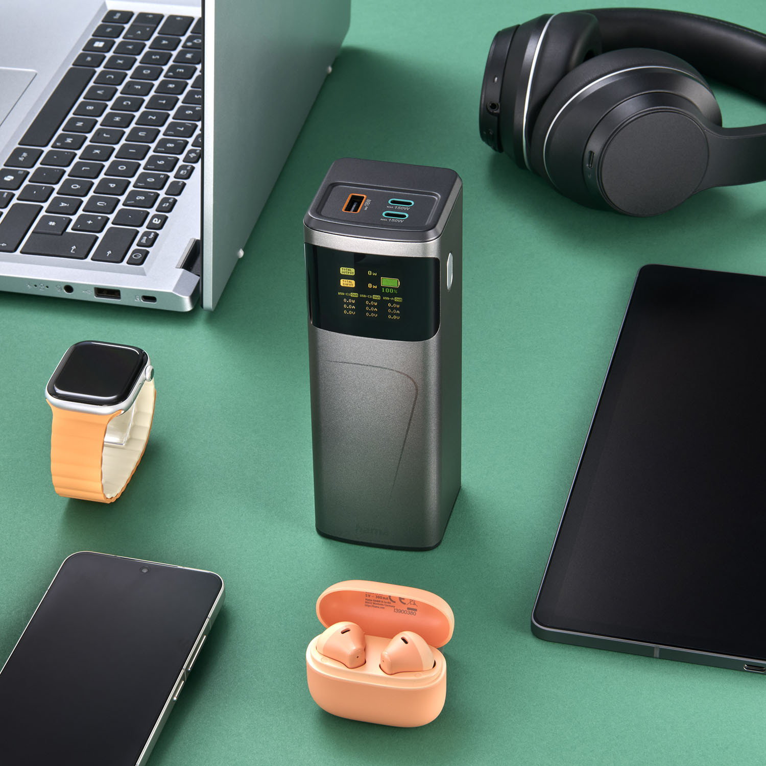 HAMA Power Pack 150W Fast Charge 24000mAh 2xUSB-C 1xUSB-A Black