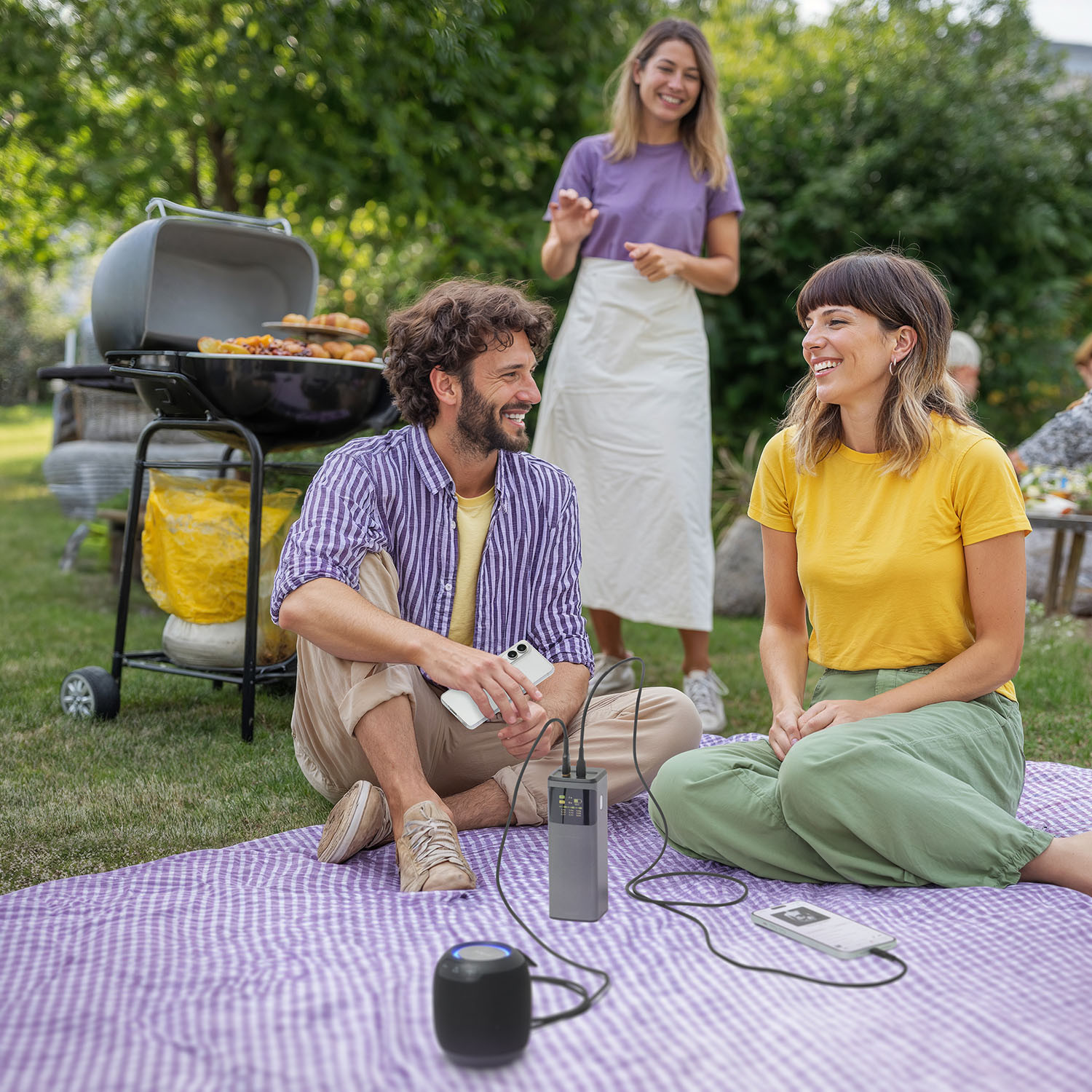 HAMA Power Pack 200W Fast Charge 24000mAh 2xUSB-C 1xUSB-A Black