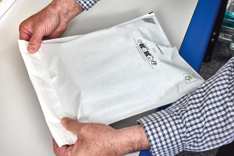 Boblekonvolutt Mail Lite F/3 22X33Cm (100 stk)