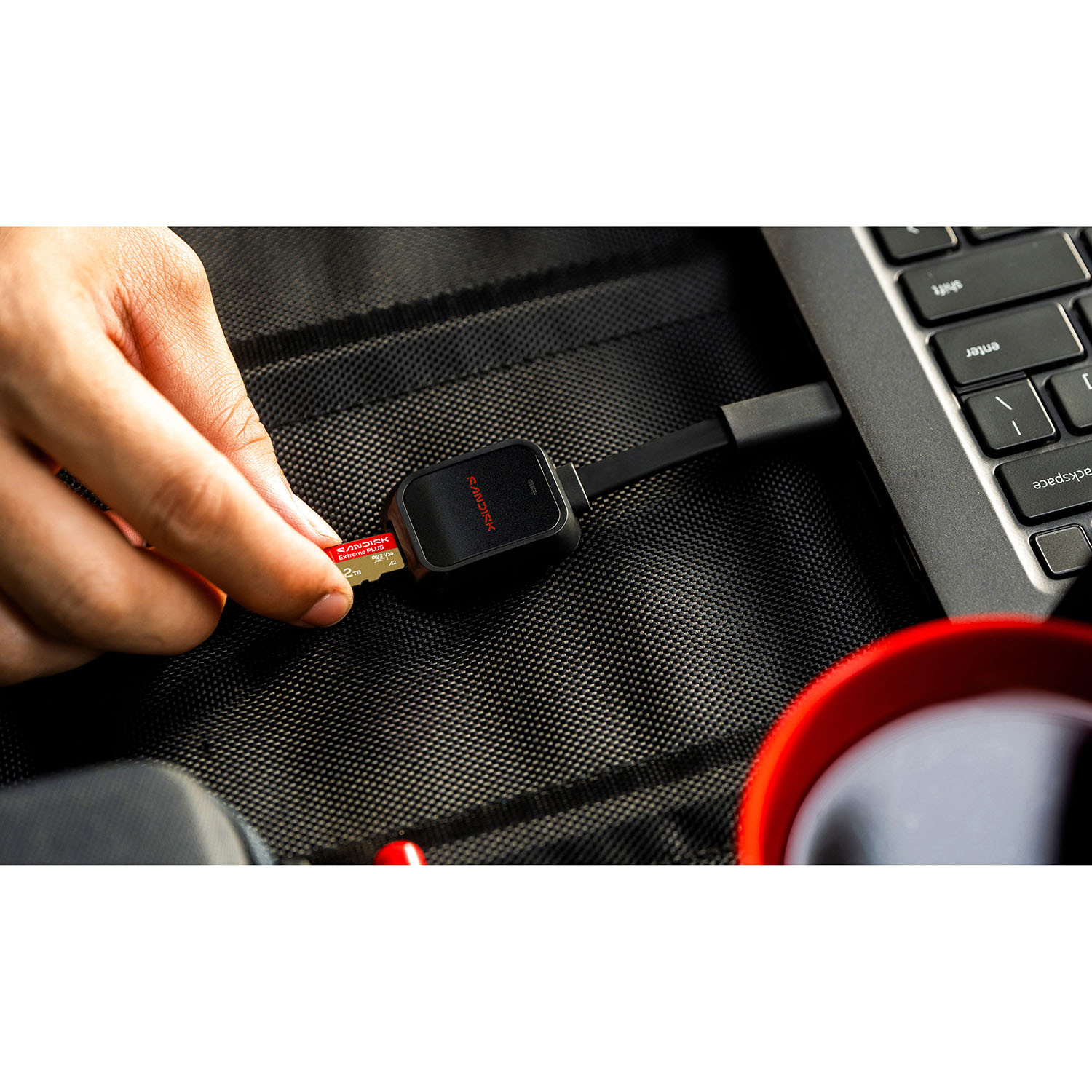 BildeSANDISK Minneskortsläsare QuickFlow MicroSD med USB-C