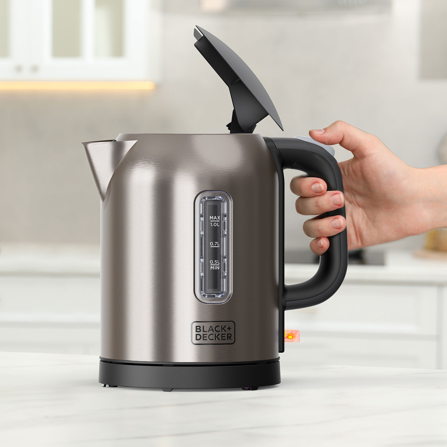 BLACK+DECKER Kettle 1L 2200W Brushed