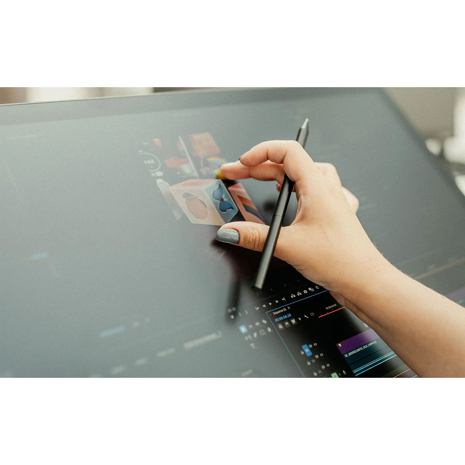 WACOM Cintiq (2025) 24 Touch Creative Display / Mid