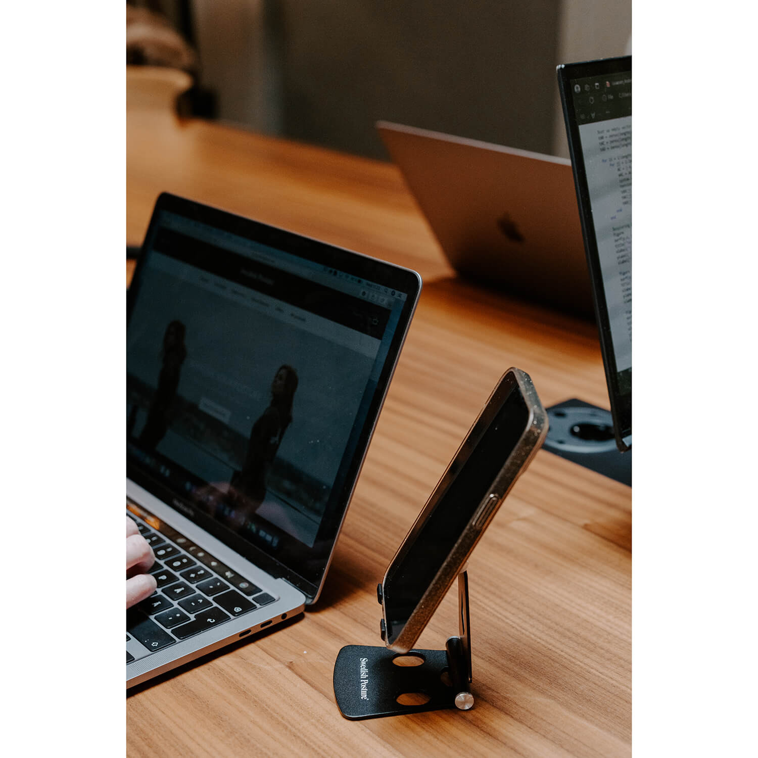 SWEDISH POSTURE Mobile Stand