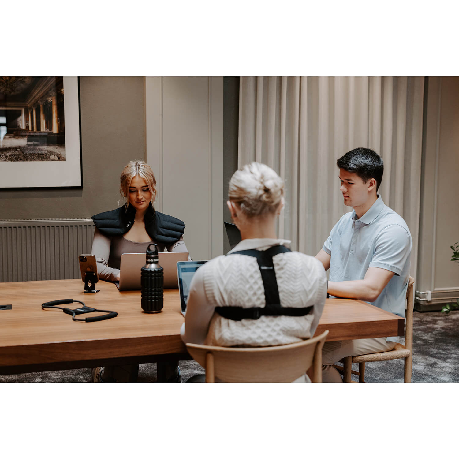 SWEDISH POSTURE Mobile Stand