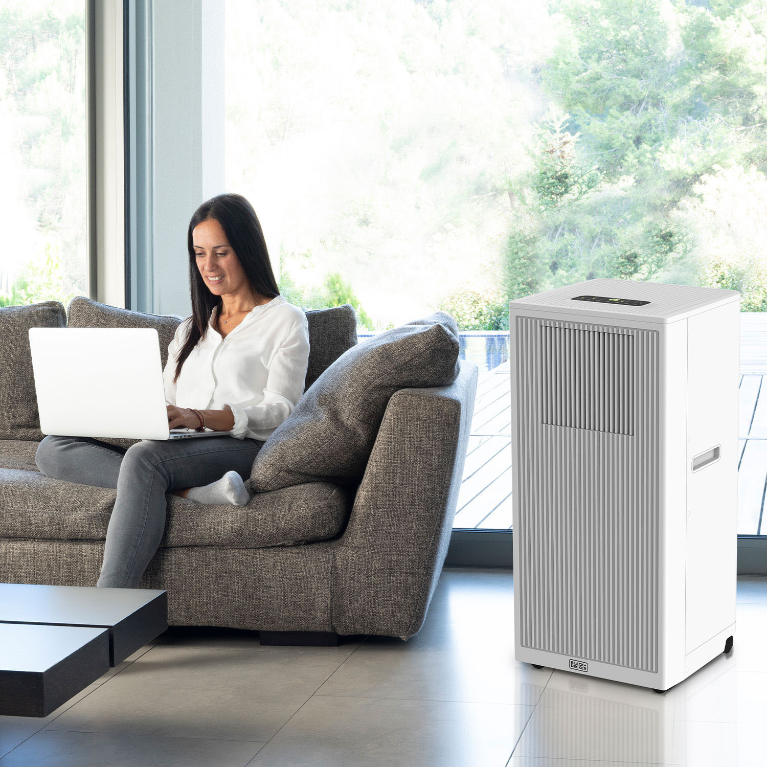 BLACK+DECKER Portable AC White