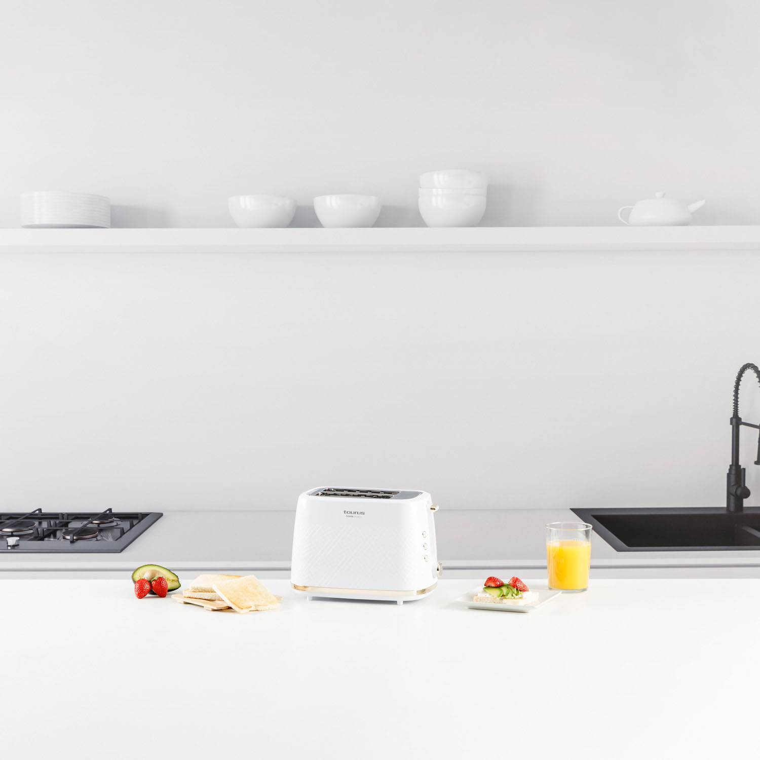 TAURUS Toaster Long Slot Fusion Crunch White