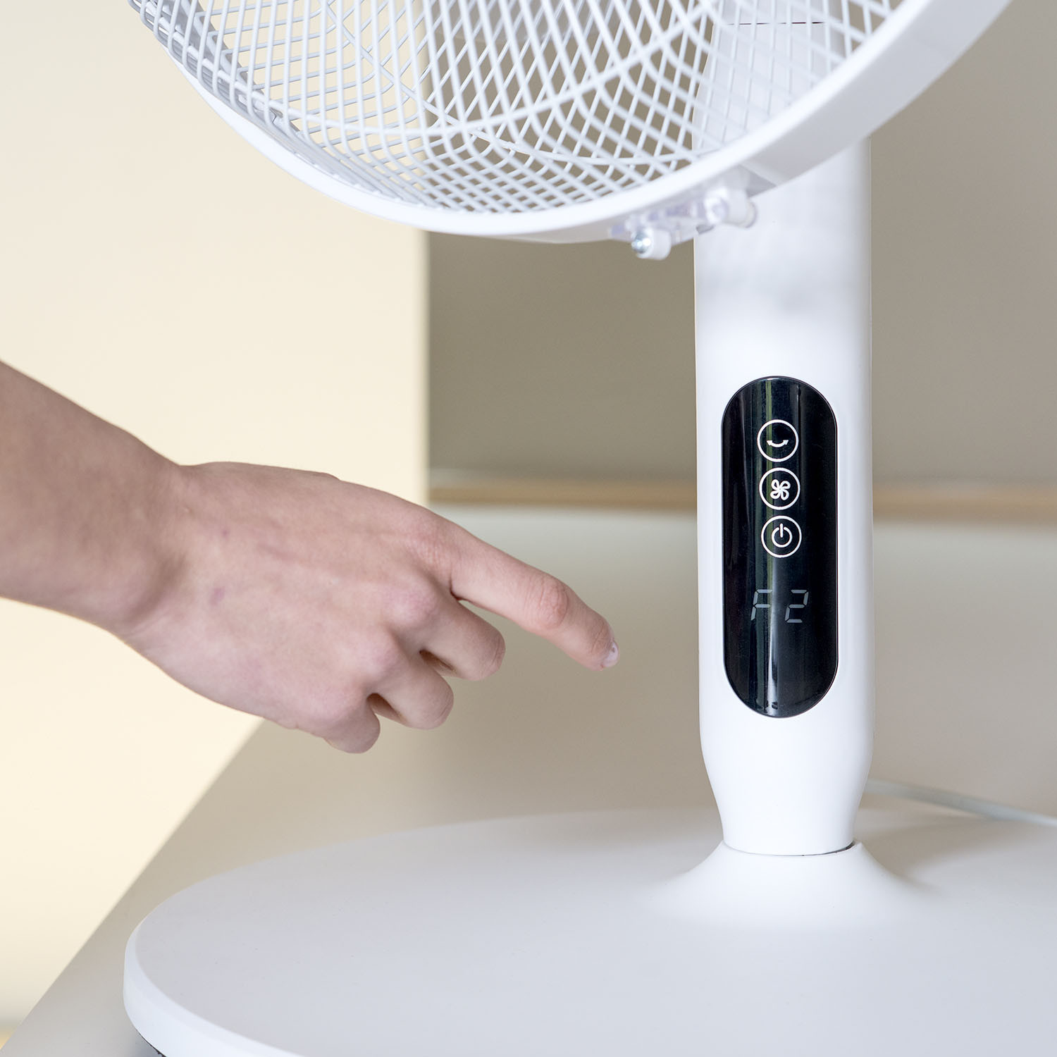 TAURUS Fan 40cm 3-In-1 Ice Brise White