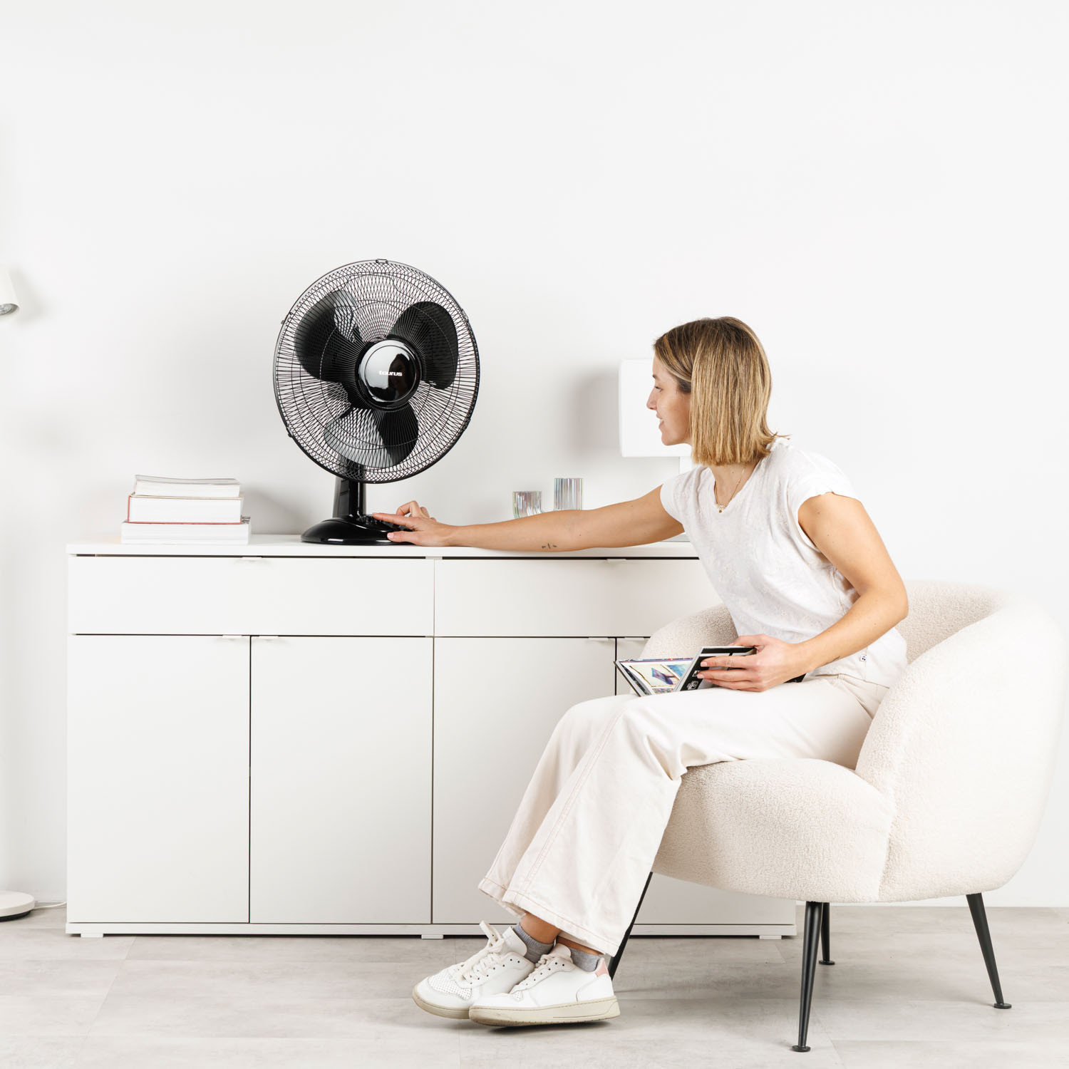 TAURUS Desk Fan 40cm Greco 16 Elegance Black