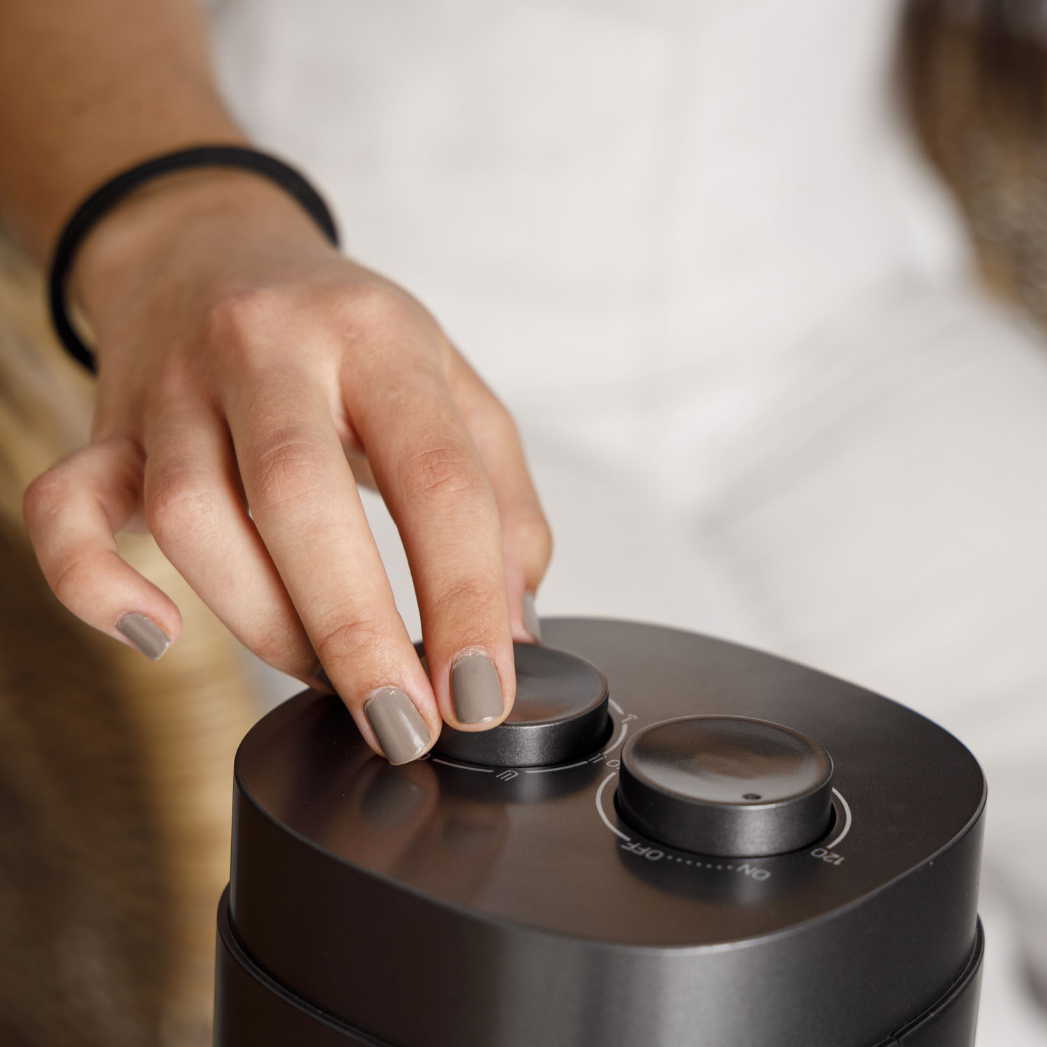 TAURUS Tower Fan 76 CM New Babel Black