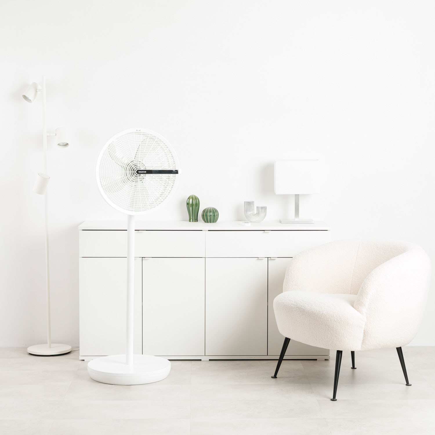 TAURUS Pedistal Fan Ice Brise XL-Compact Rechargeable