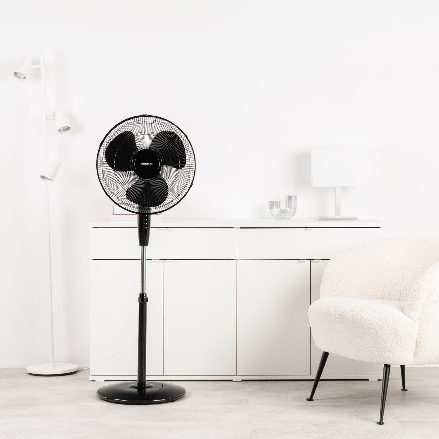 TAURUS Fan 40cm Pedistal Greco 16 CR Elegance Black