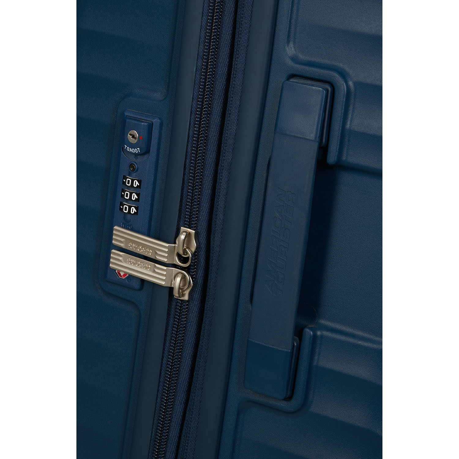 AMERICAN TOURISTER Diablast Spinner 68/25 Darkwave Blue