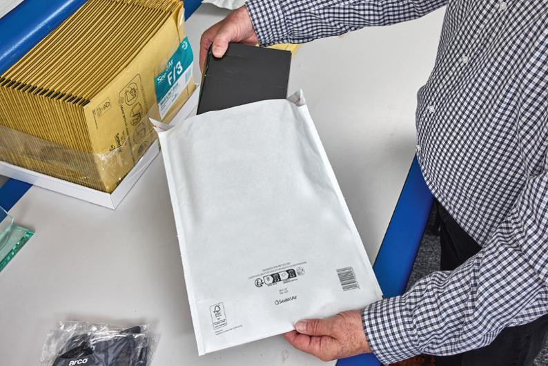 Boblekonvolutt Mail Lite D/1 18X26Cm (10 stk)